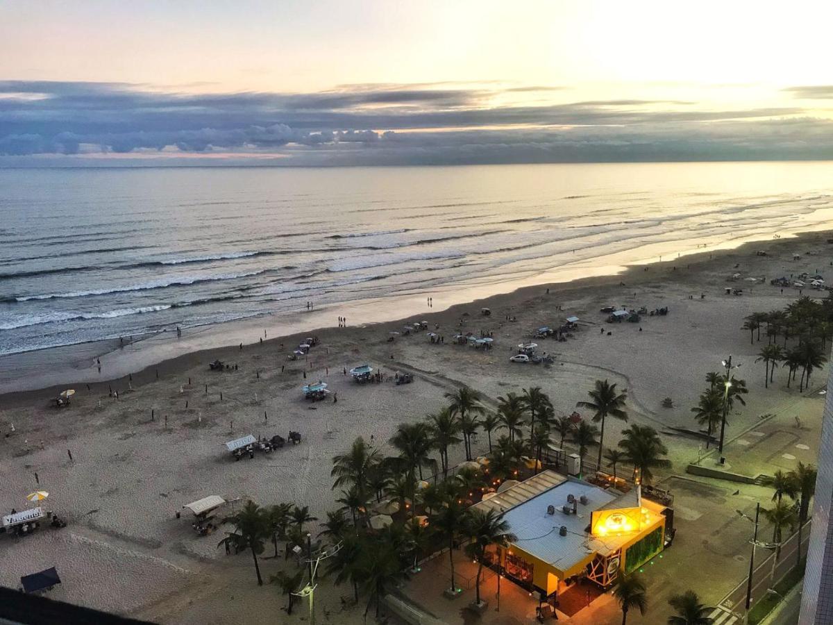 Lindo Apartamento para alugar na Praia Grande pé na Areia Frente ao Mar Praia Grande (Santos) Exterior foto
