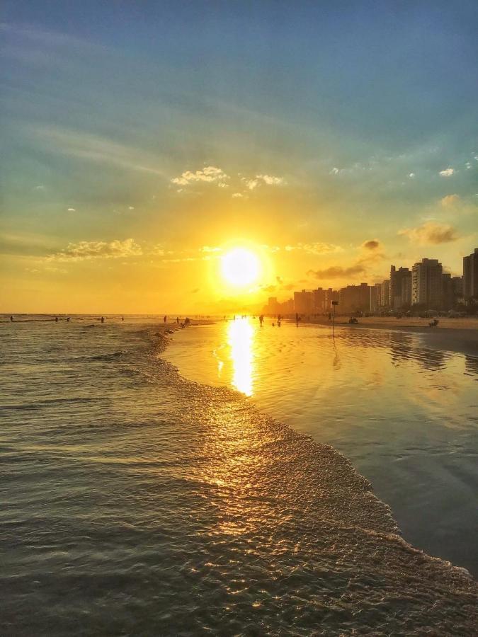 Lindo Apartamento para alugar na Praia Grande pé na Areia Frente ao Mar Praia Grande (Santos) Exterior foto